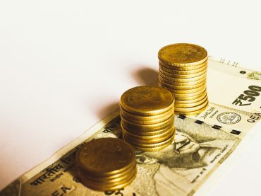Is it A Good Time for Medical Professionals to Enter the Stock Market?